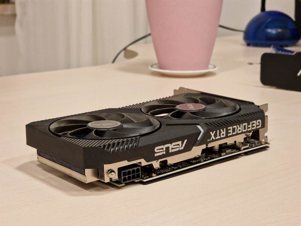 Foto 3Asus Dual NVIDIA GeForce RTX 3060 12GB GDDR6