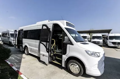 Mercedes Sprinter 15+12+1+1 nuovo
