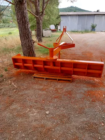 Lama livellatrice pesante larga 240 cm