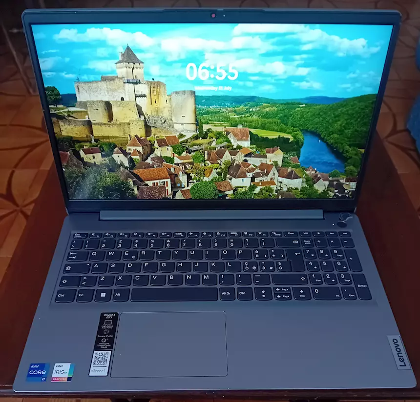 Lenovo Ideapad 3, Intel core i7, 16GB RAM, 512GB memoria