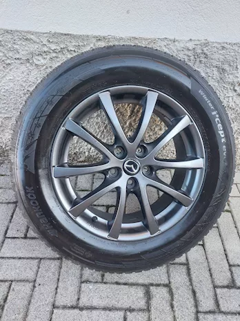 4 cerchi in lega e gomme invernali semi nuove