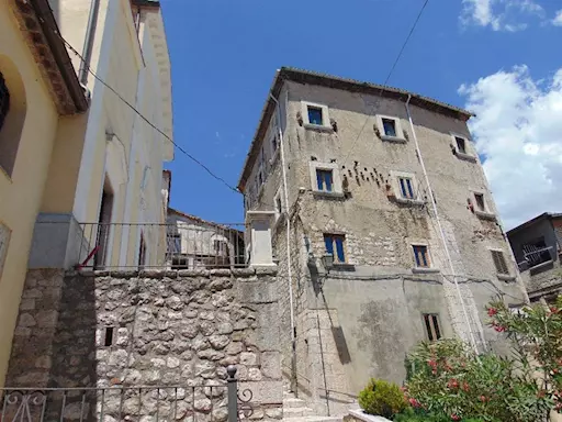 PALAZZO STORICO IN PIENO CENTRO