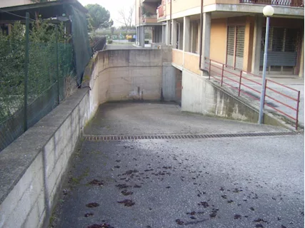 Deposito, magazzino a Deruta, strada Tiberina Sud