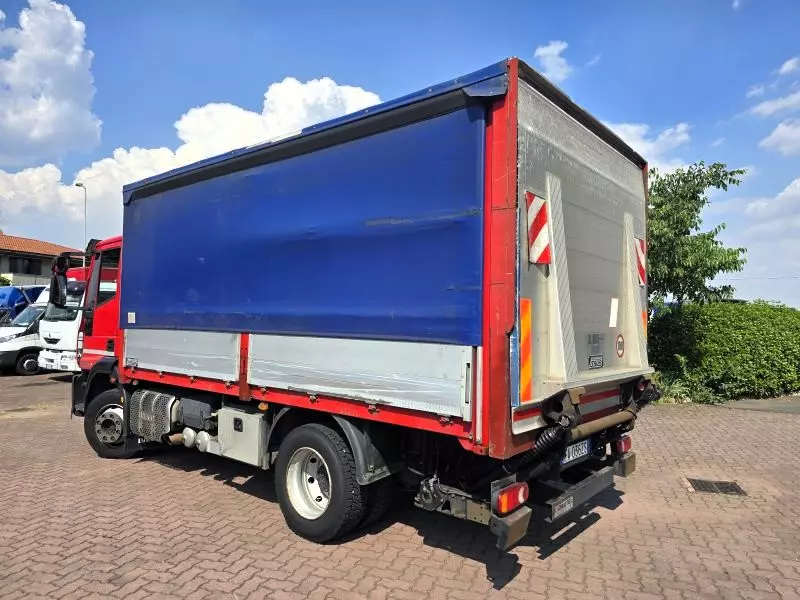 Foto 4 Iveco Eurocargo 120E25P centina 4,8 m e sponda 2015 Euro 6 Centinato