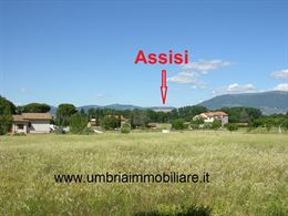 Terreno edificabile Bettona, 20 km da Perugia, 10 km Assisi