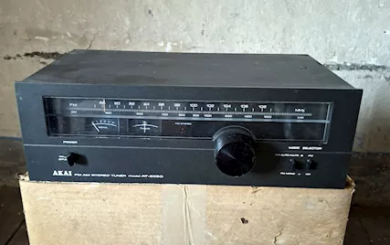 Sintonizzatore Stereo FM-AM Akai AT-2250