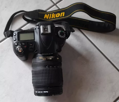 Nikon D90 + Obiettivo 18 - 105 + Accessori