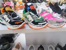 Stock scarpe donna sneaker dal 36 al 41