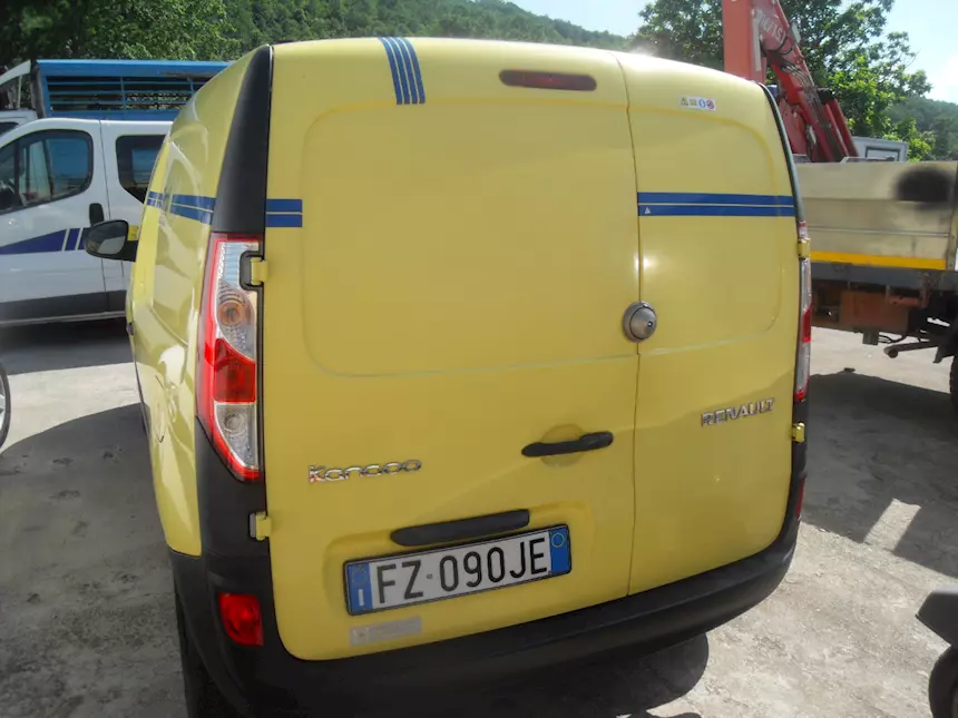 Foto 4Renault Kangoo 1.5 dci 110 CV Anno 2020 Km 198000, ottime condizioni