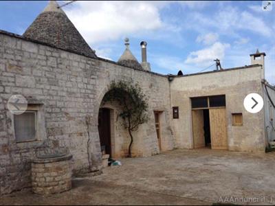 Trullo a due vicino Alberobello ma territorio di Martina Fr