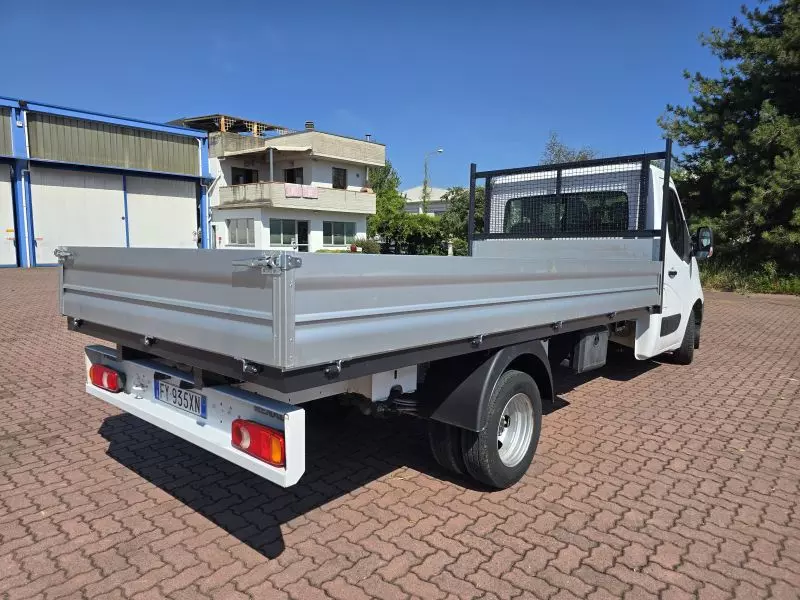 Foto 3Renault Master gemellato cassone fisso 4,4 m 2019 Euro 6 Km 178000
