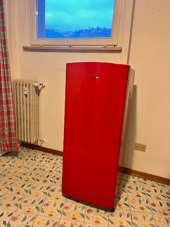 Frigorifero Rosso HISENSE