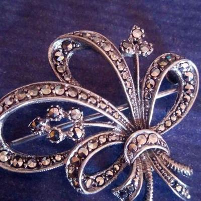 Spilla vintage in argento