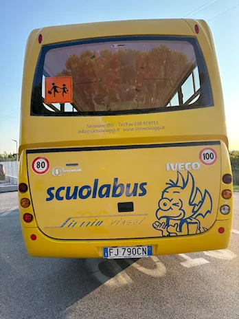Scuolabus 54+2+1 Iveco 100/E4 Cacciamali, cambio manuale - Anteprima 5
