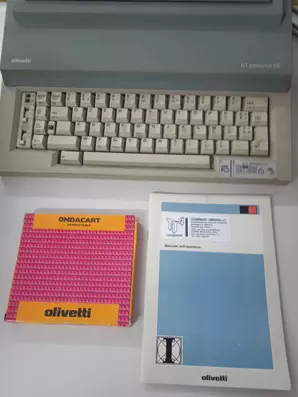 Foto 2Macchina per scrivere Olivetti