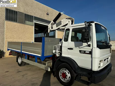 Renault Midliner 180 cassone e gru Pesci P444
