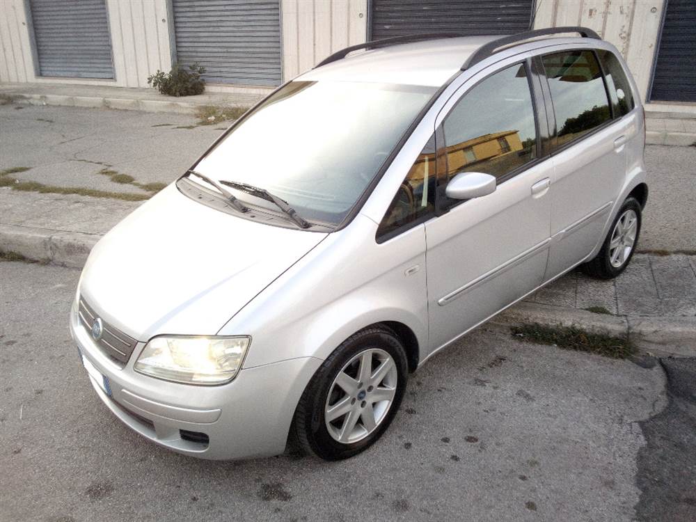 FIAT Idea 1.3MJet 90CV AUTOVETTURA IMMATRICOLATA AUTOCARRO