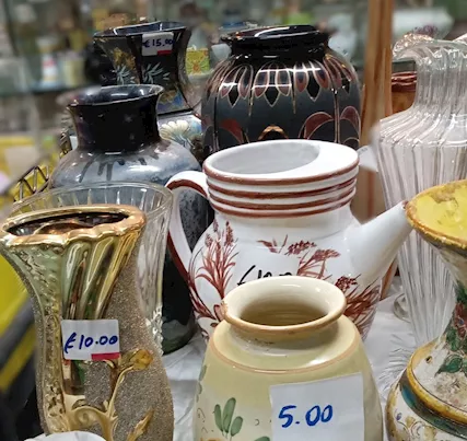 ASSORTIMENTO VASI
