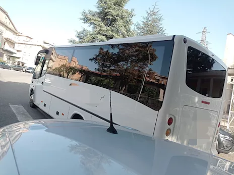 BELUGA Mercedes.27 posti - Euro 4 Anno 2007 Km 650000 - Anteprima 8