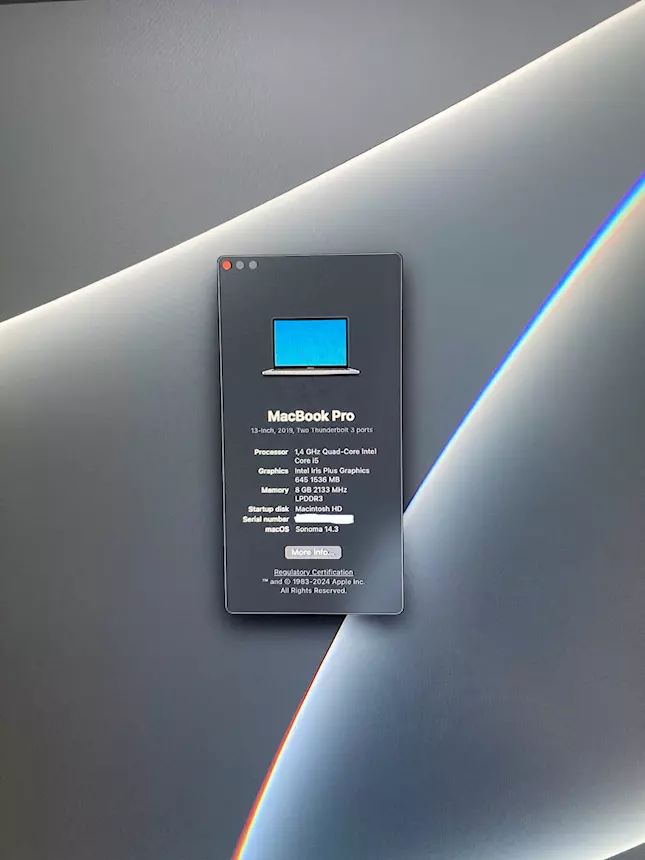 Foto 3MacBook Pro 13,3 2019, 2xThunderbolt 3, Touch Bar Apple