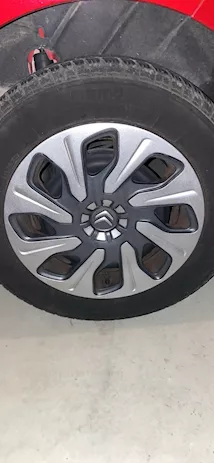 Gomme 4 stagioni MOMO seminuove 185/65 R15