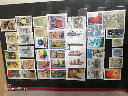 Francobolli Repubblica usati oltre 950 differenti - Foto 3