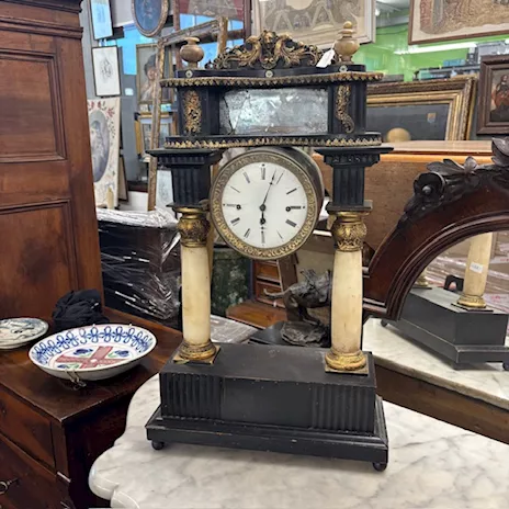 Antico orologio Impero primi 800 in legno laccato