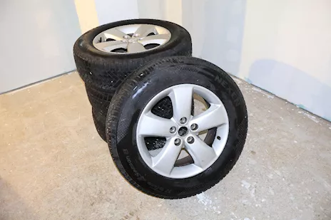 4 pneumatici Nexen All Season e cerchi