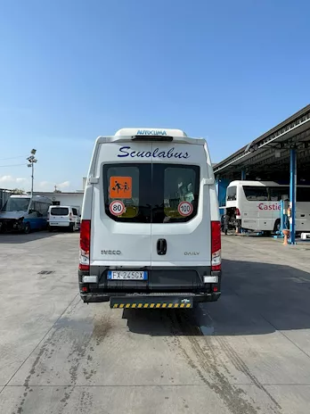 Scuolabus Iveco Daily Anno 2019 Km 78000 Euro 6, in ottime condizioni - Foto 4