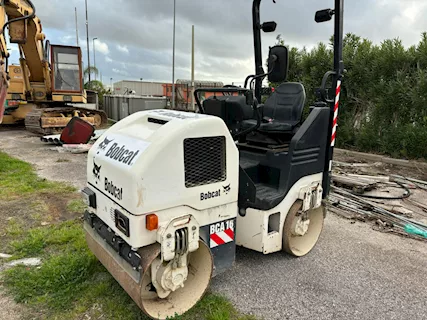 Bob CAT Rullo Compressore Vibrante BCA 16