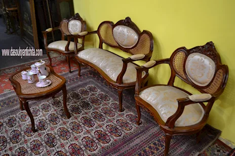 Salottino in noce stile Luigi XV, in legno massello, in ottime condizioni - Anteprima 4