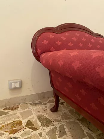 Tris salotto classico stile Luigi XV - divano e 2 poltrone, in legno - Anteprima 4