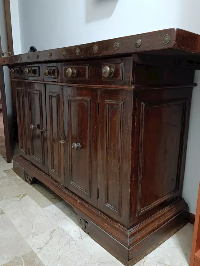 Credenza in legno massello - San Fermo della Battaglia (CO)