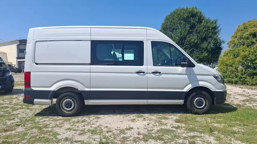 Foto 6Volkswagen Crafter 4X4 - Furgone 6 Posti, passo medio, tetto alto