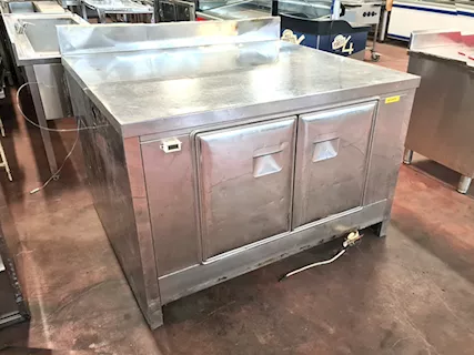 Tavolo da lavoro refrigerato in acciaio inox usato