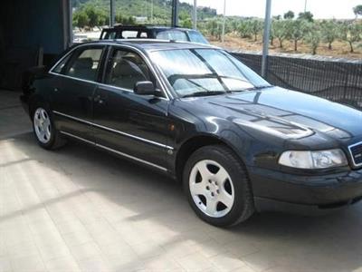 Audi A8 - Si precisa auto ferma da parecchi
