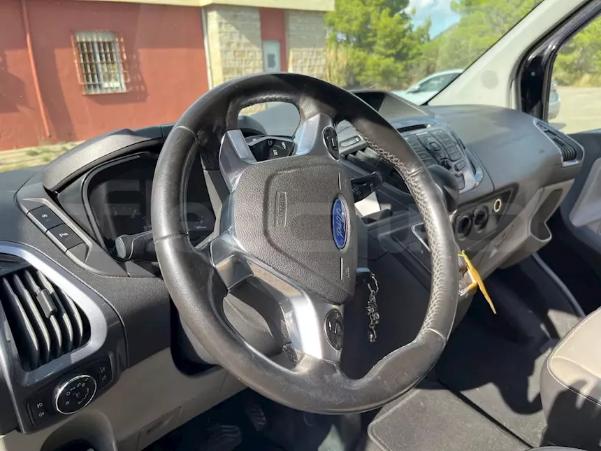 Foto 11Ford Tourneo, 2018, 9 posti, Euro 6 Km 376247, cambio: automatico
