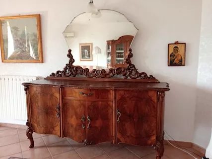 Credenza con specchio