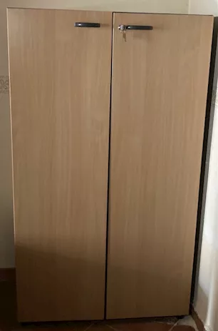 Arredamento completo per ufficio, legno chiaro, ottimo stato - Foto 4