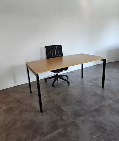 Scrivanie Ufficio e sedie operative