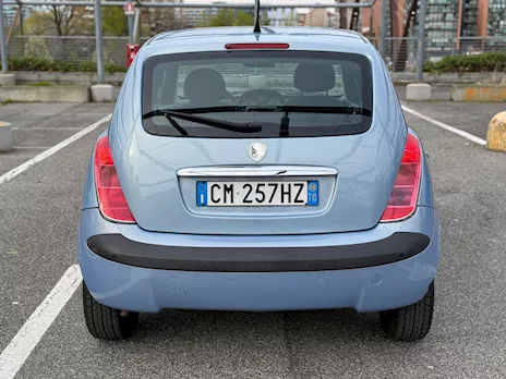 Lancia Modello Ypsilon anno 2004 Km 175000 Berlina Benzina - Anteprima 5
