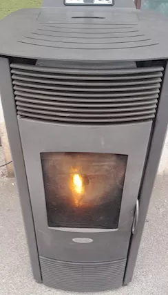Stufa a Pellet 12KW marca Fair con tubi x fumi