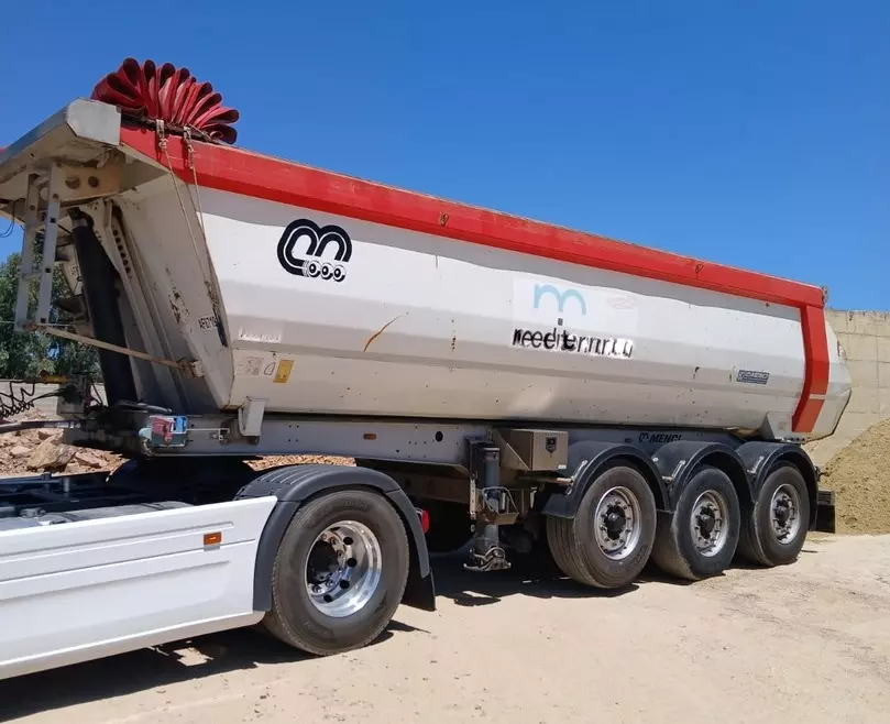 Vasca Menci SA700R, Anno 2011 Semirimorchio, cassone ribaltabile