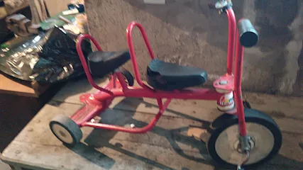 Triciclo d'epoca due posti