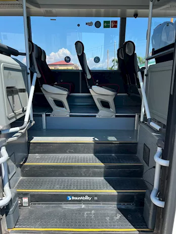 S 412 UL EURO VI Marca Setra, anno 07, cambio: automatico - Anteprima 10