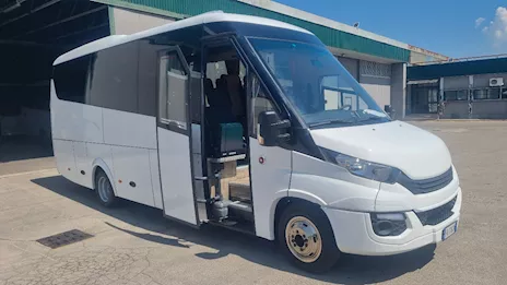 Ibis Maxi Euro 6 Marca Iveco Anno 2017, cambio manuale - Anteprima 10