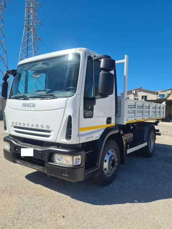 Foto 5EUROCARGO TIBALTABILE VARI DISPONBILITA PERMUTE FINANZIAMENT Iveco