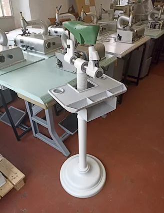 Piantone con Piedistallo da Calzolaio