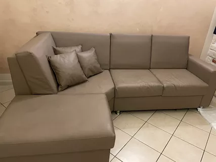 Divano color fango