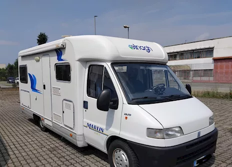 Camper semintegrale Marca Elnagh Anno 2002 Km 83000 - Anteprima 3